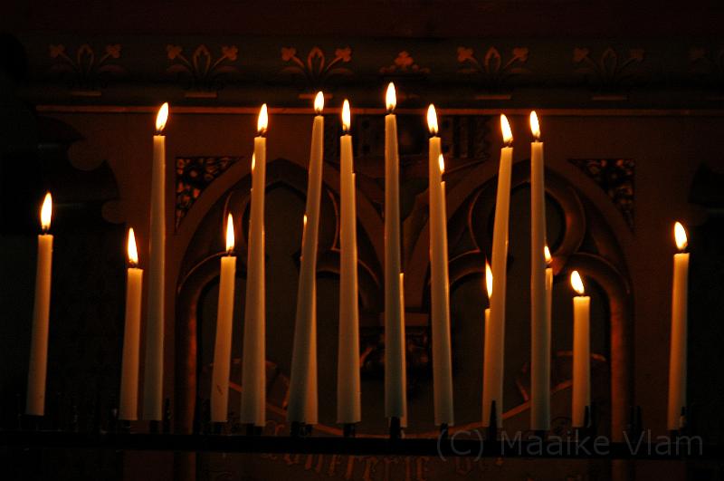 candles.jpg - (C) M. Vlam 2005:maaike.vlam@gmail.com